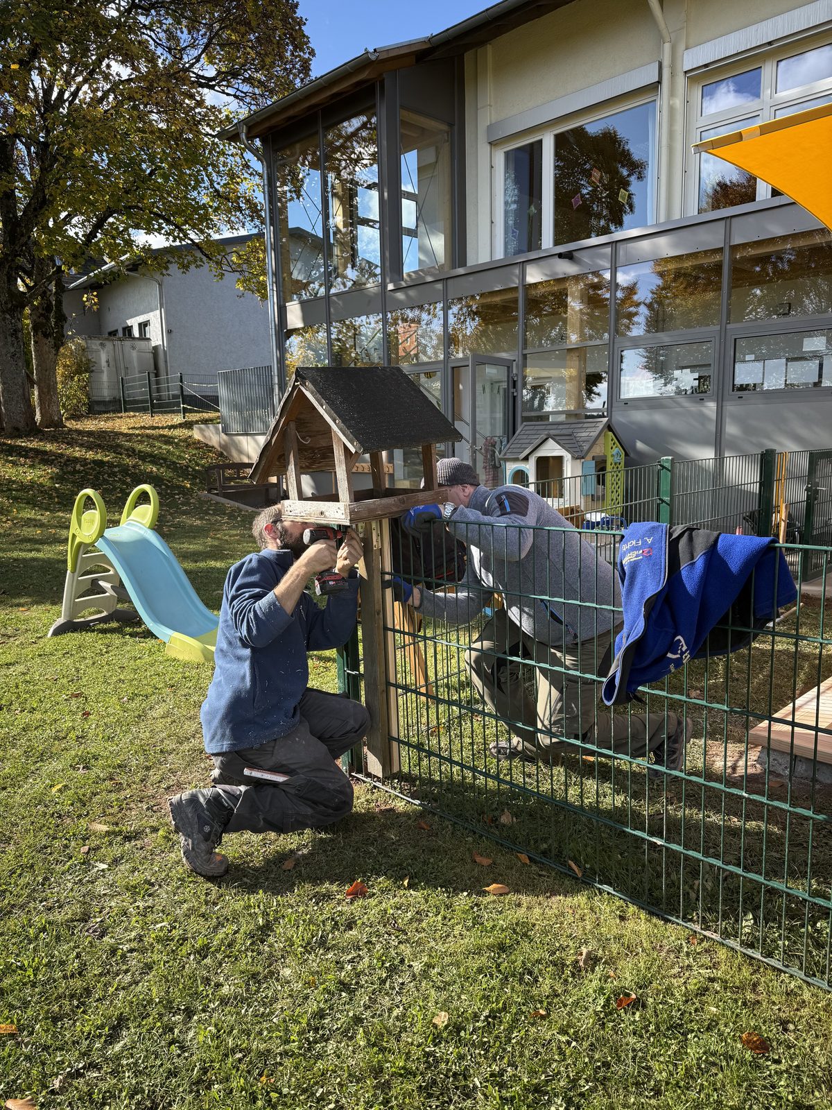 Bau: Der Zaun geht auf